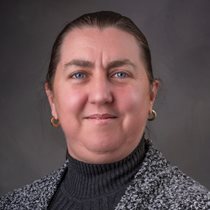 Photo of Ann Cahill