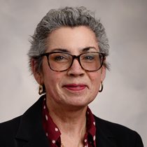 Photo of Emily Lyons