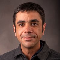 Headshot of Juan Leal- Ugalde.