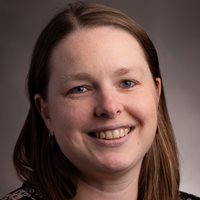 Headshot of Lina Kuhn.