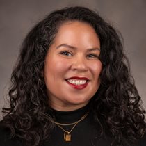 Photo of Stephanie Hernandez