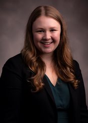 Headshot of Amanda Davis