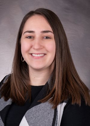 Headshot of Alys Giordano