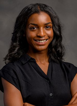 Headshot of Aniya Scott