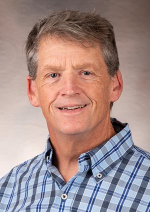 Headshot of Stephen Bailey