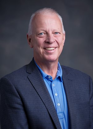 Headshot of Craig Honeycutt