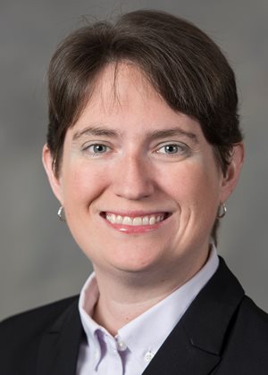 Headshot of Carrie Ryan