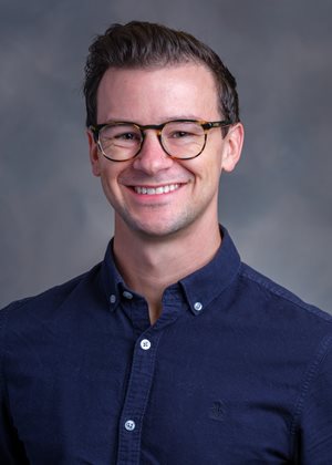 Headshot of Dan Hartung