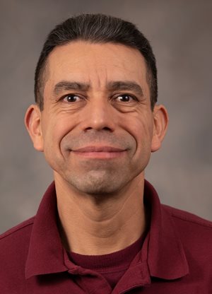 Headshot of Delio Estrada-Palacios