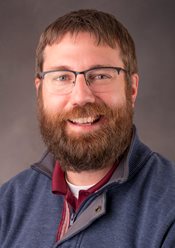 Headshot of Dan Reis
