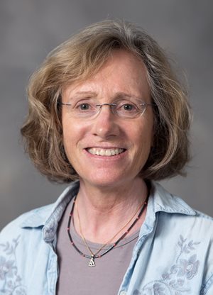 Headshot of Elizabeth Pratson