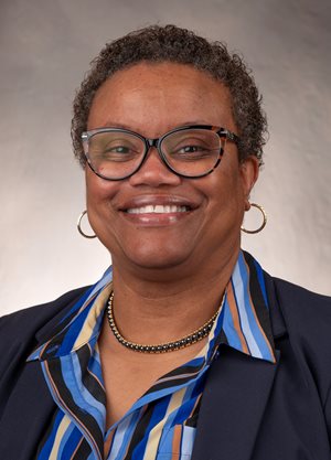 Headshot of Ezette Sullivan