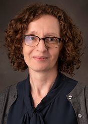 Headshot of Julia Bleakney