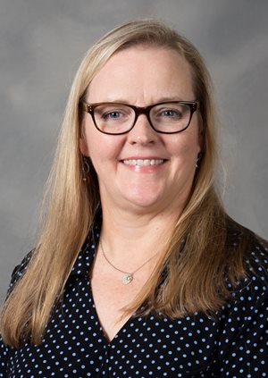 Headshot of Jeana Schickedantz