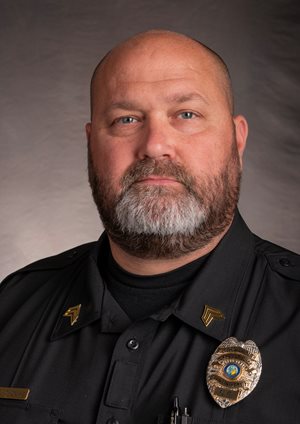 Headshot of Joel Thomas