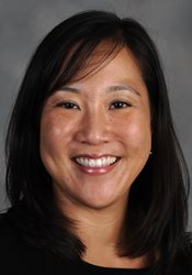 Headshot of Jen Uno