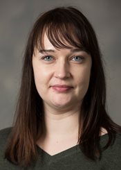 Headshot of Kristin Lange
