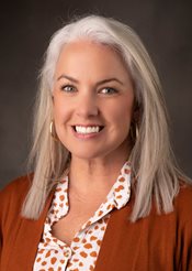 Headshot of Kelly McKinney
