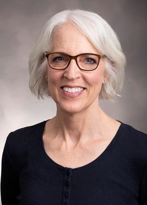 Headshot of Lynn Beck