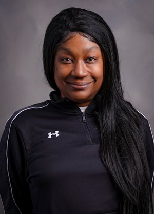 Headshot of Leah Singleton