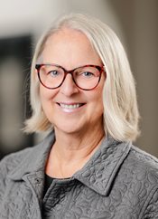 Headshot of Melissa Clodfelter