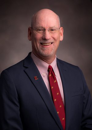 Headshot of Mark Elliston
