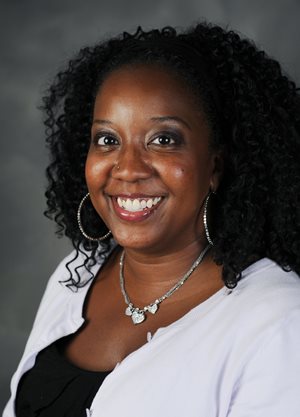 Headshot of Marnia McIntyre