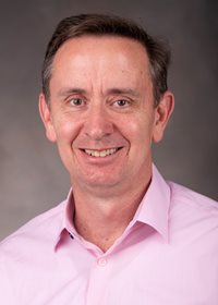 Headshot of Peter Felten.