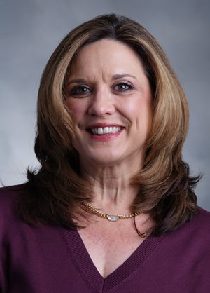 Headshot of Raychelle Lohmann