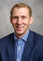 Headshot of Robert Reardon