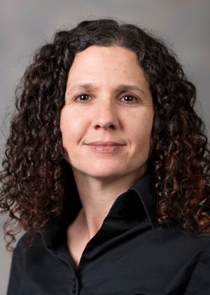 Headshot of Safia Swimelar