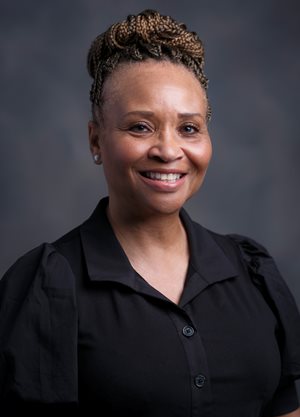 Headshot of Tavondia Burdett