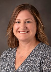 Headshot of Dr. Tracey Thurnes.