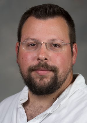 Headshot of Tom Turanchik