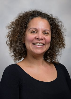 Headshot of Zoia Cisneros
