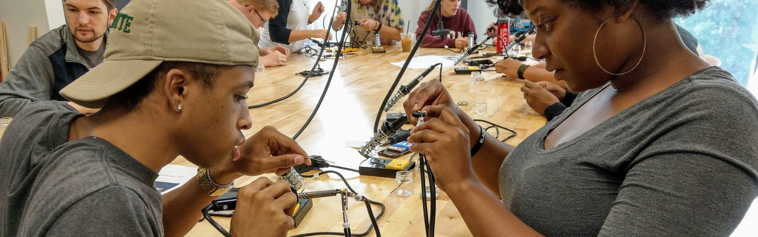 Elon students work on a project in the Maker Hub